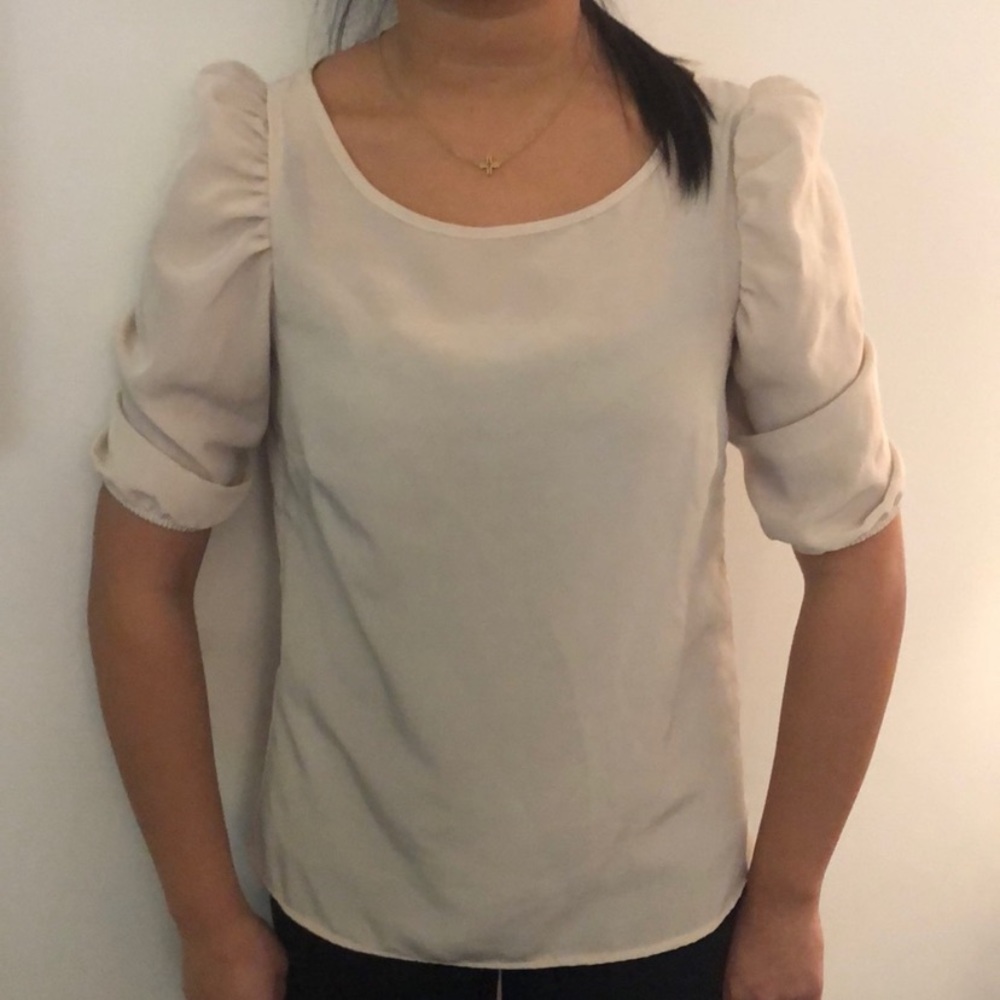 Blush pink puffy sleeve top